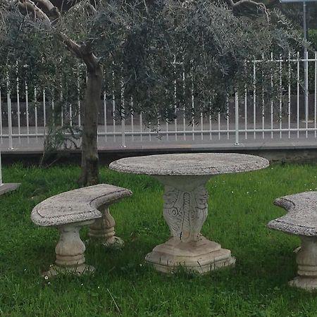 Апартаменты Casa Armonia Пескьера-дель-Гарда Экстерьер фото